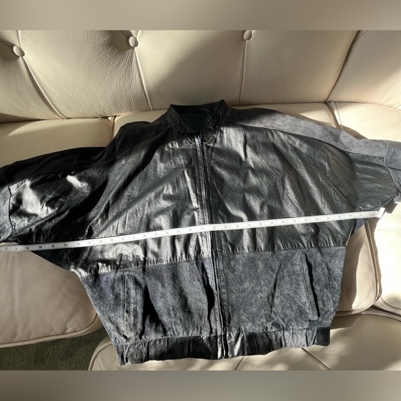Vintage Leather and Suede Jacket - Picture 6 of 11